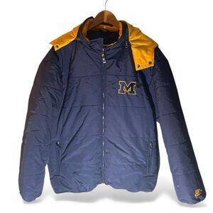 H5- Men’s Large Michigan UofM Wolverines STARTER Navy and Gold Puffer Jacket